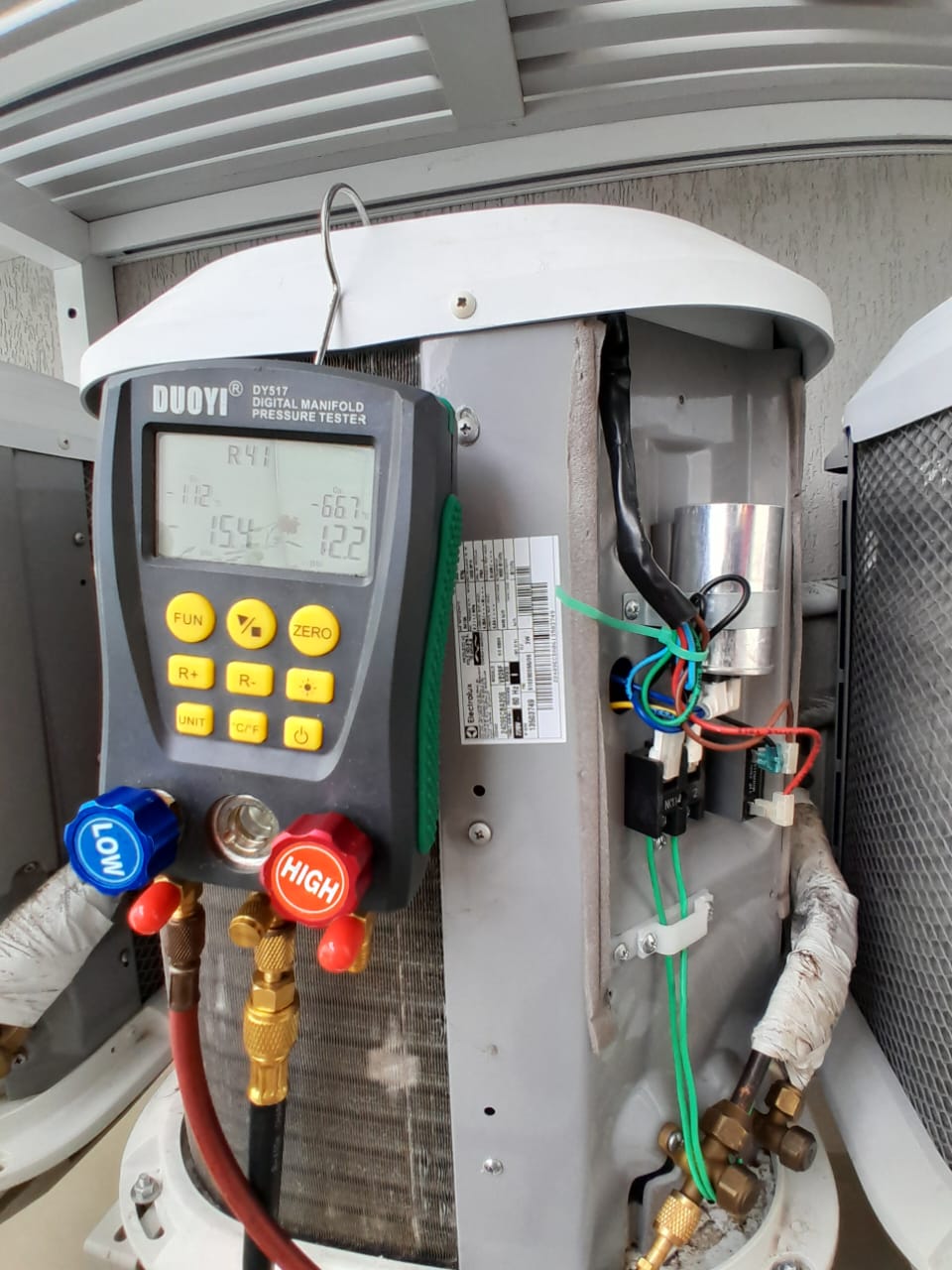 Serviço de ar-condicionado realizado pela IBK Refrigeração